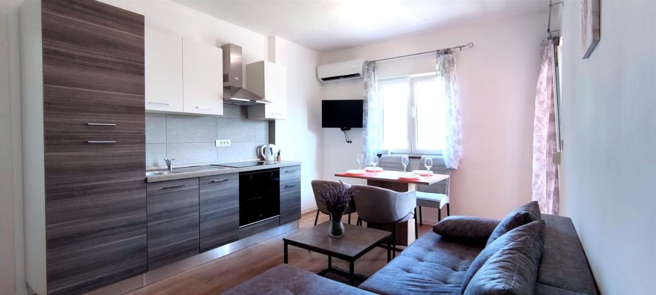 Kvarner Hill Apartment Viskovo Exterior photo